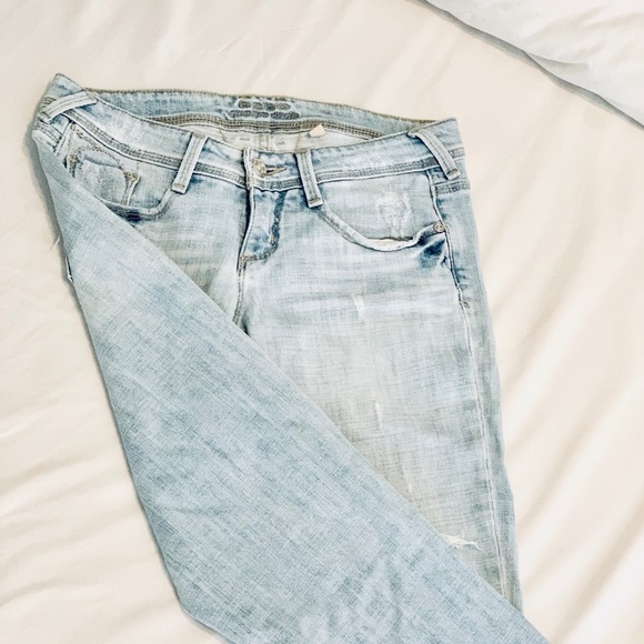 Jeans - Picture 2 of 3